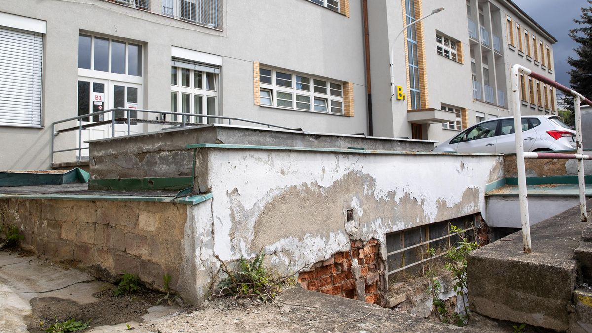 Fotky: Katastrofa pražských nemocnic. Nedosáhnou na evropské peníze